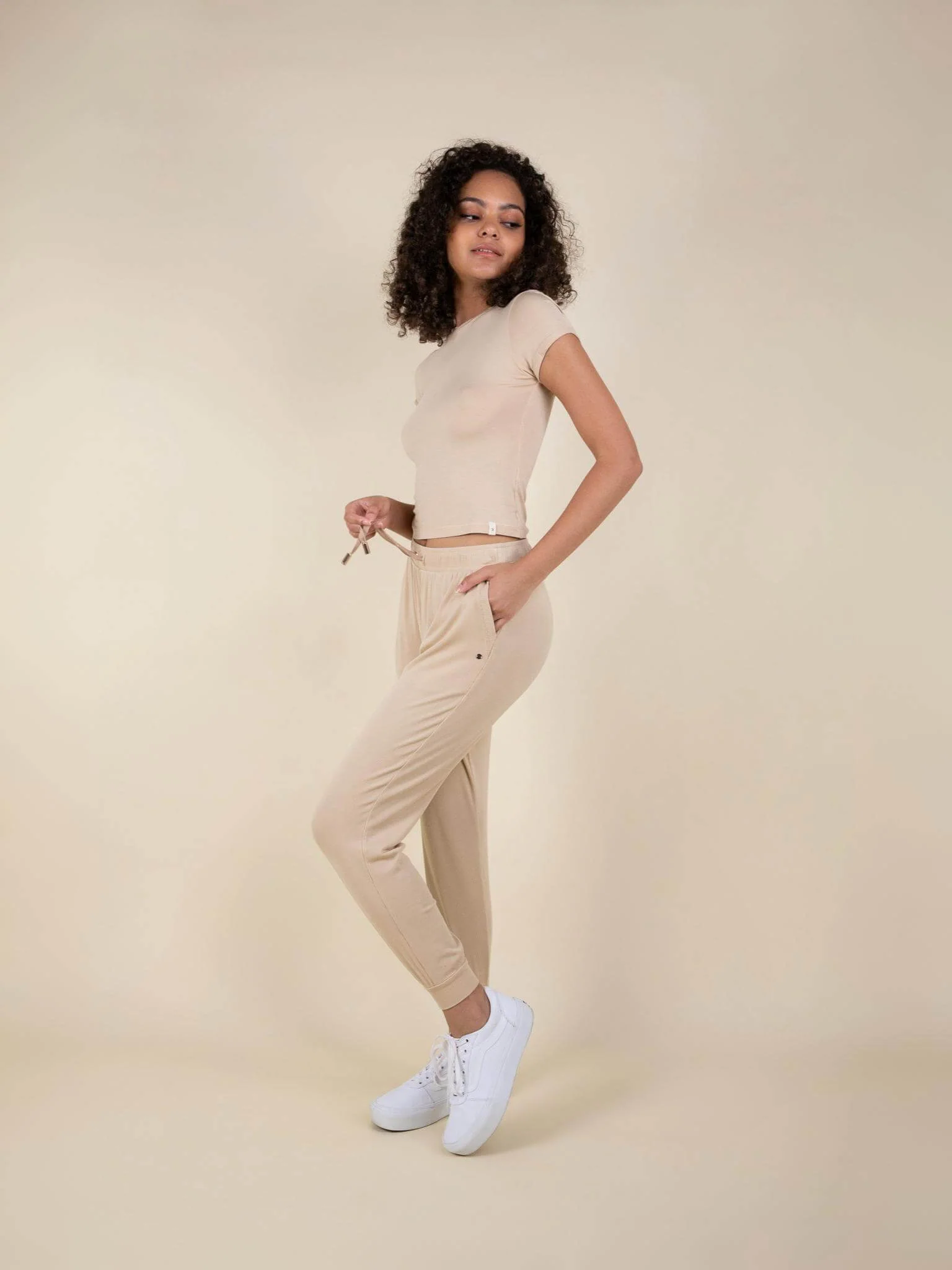Daydream Crew Neck Fitted Tee - Image 10