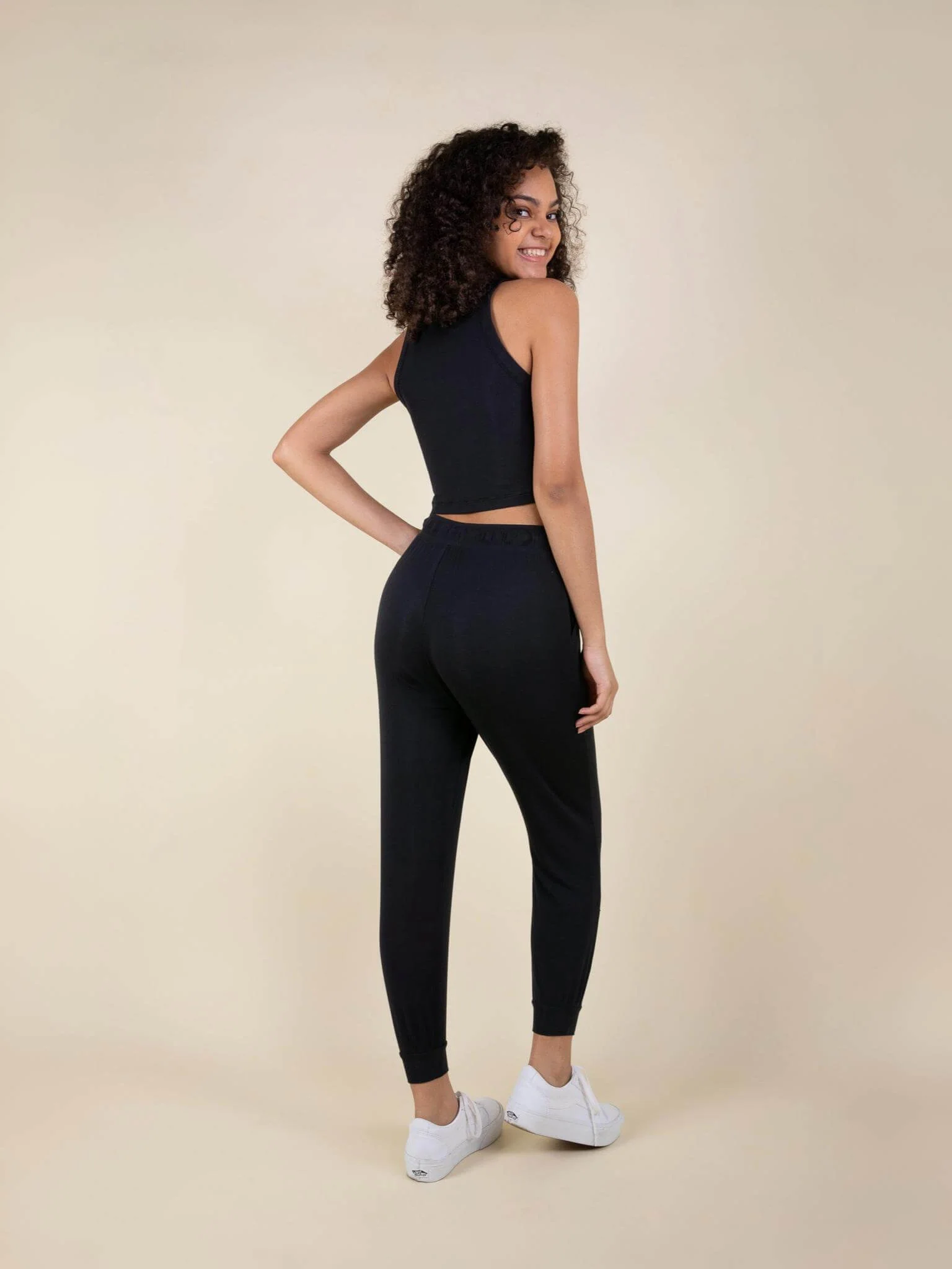 Daydream Ribbed Crop Tank Top - Image 4
