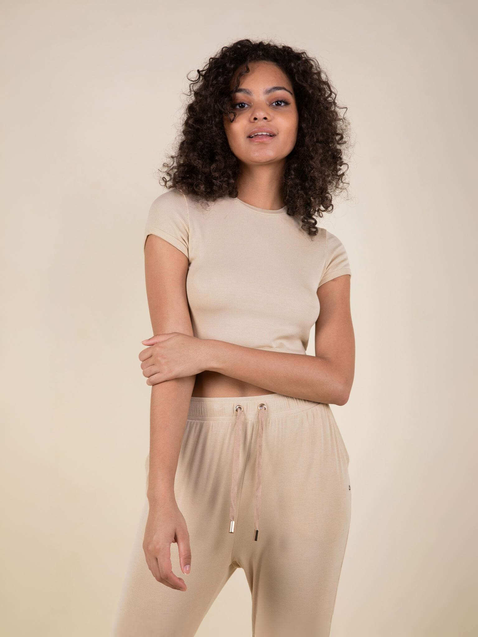 Daydream Ribbed Crop Tee - Image 10