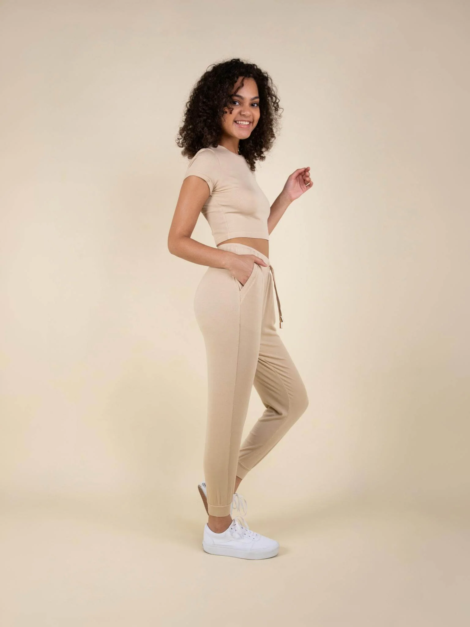 Daydream Ribbed Crop Tee - Image 12