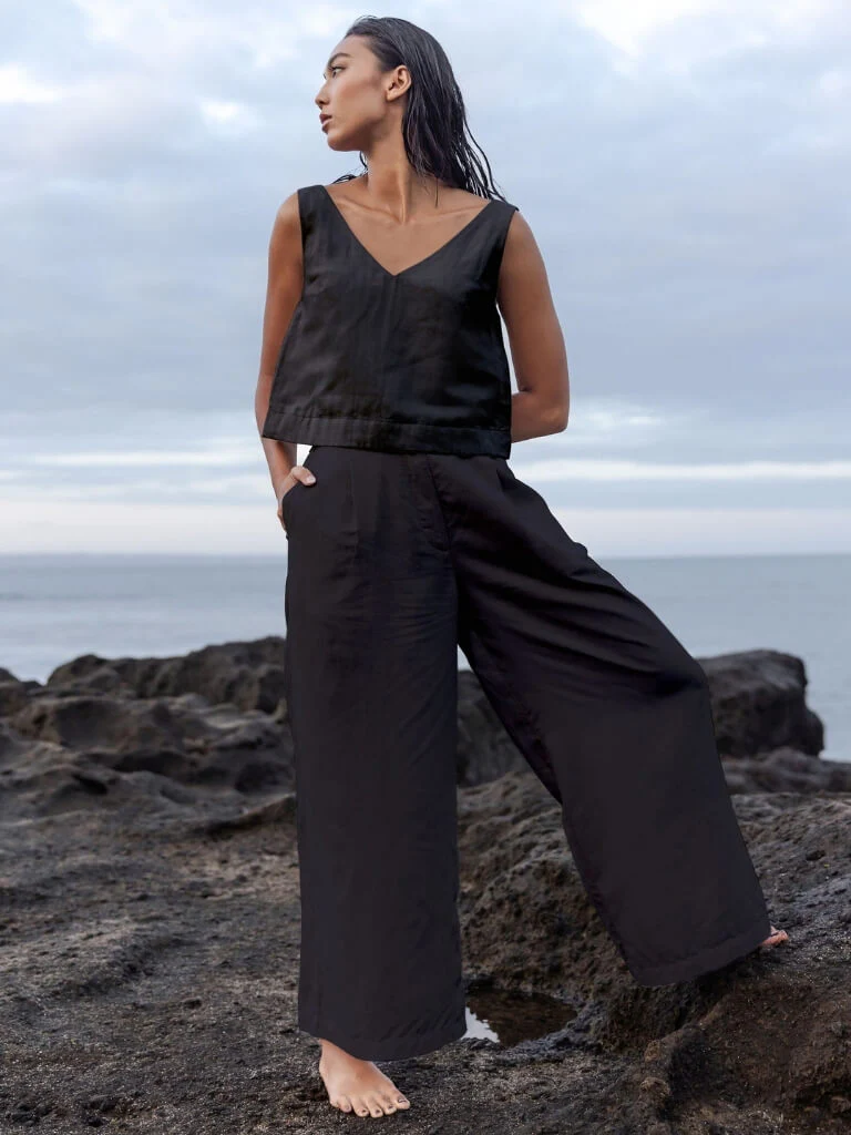 Terra Linen V-Neck Lounge Tank - Image 4