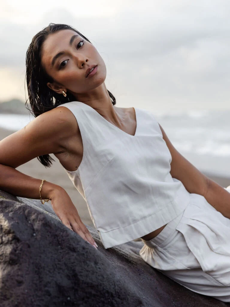 Terra Linen V-Neck Lounge Tank - Image 8
